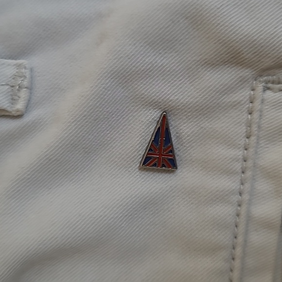 - Henri Lloyd shorts..size 36 light beige - Picture 5 of 6